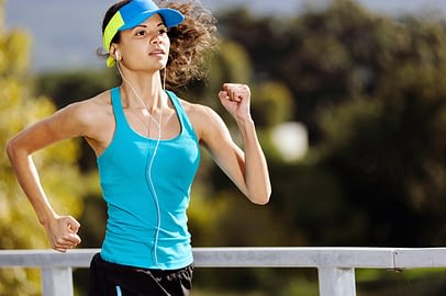 l carnitine helps athlete woman in endurance sport